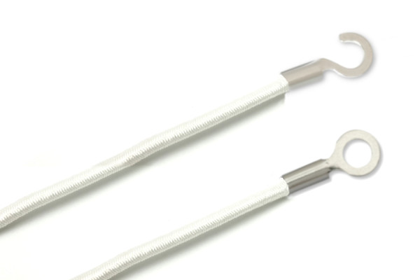 Gummischnüre mit Kabelschuhen, geschlossen und offen, weiss