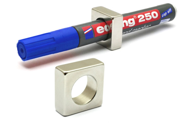 Portapenne magnetico, 25 x 25 x 10 mm, foro Ø 16 mm, nichelato