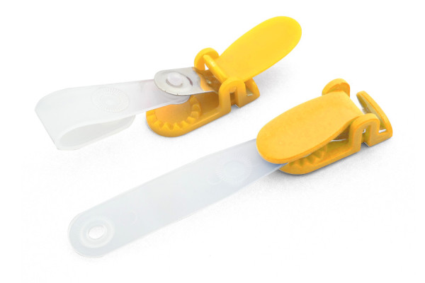 Clip per tesserini per custodie con foro oblungo, clip in plastica, gialla