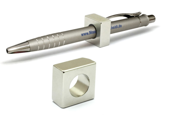 Magnet-Stifthalter, 20 x 20 x 10 mm, 12 mm Ø Loch, vernickelt