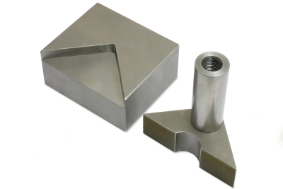 Utensile per angoli per pressa pneumatica