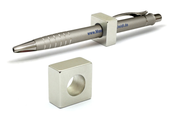 Portapenne magnetico, 20 x 20 x 10 mm, foro Ø 11 mm, nichelato